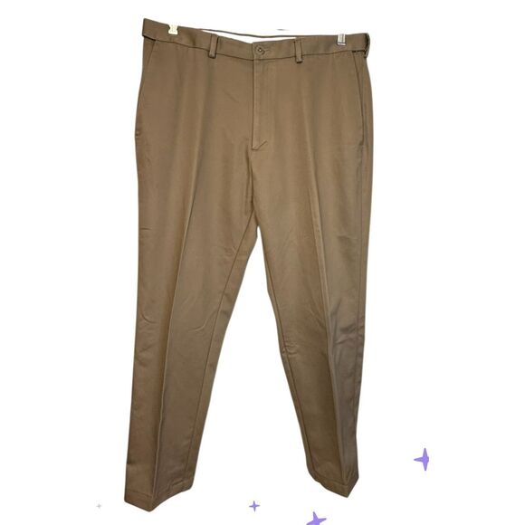 Haggar Men’s Classic Fit Work to Weekend Pants Size 36X32 Dark Taupe - Picture 2 of 9